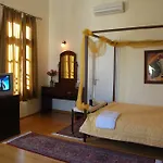 Allotino Guest house 4*